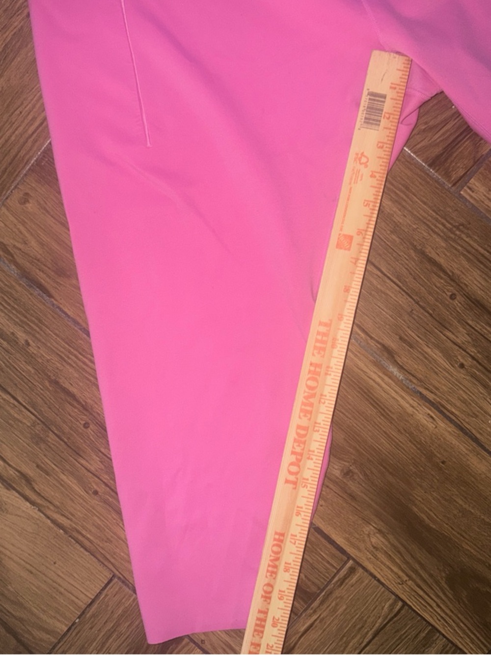 Nike Women’s Universal Medium Support High Waist BrightLeggings with Zip Pocket - Picture 3 of 6